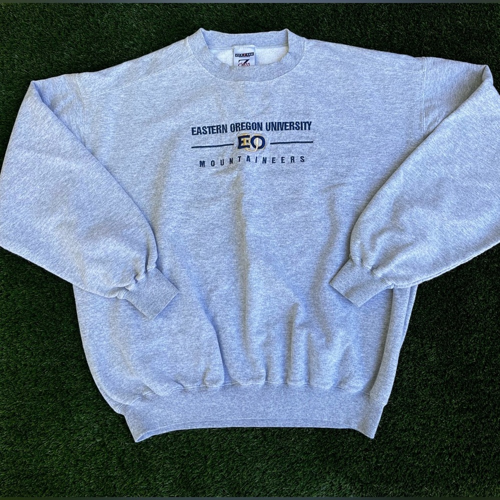 Eastern Oregon University Embroidered Crewneck Men’s Size XL